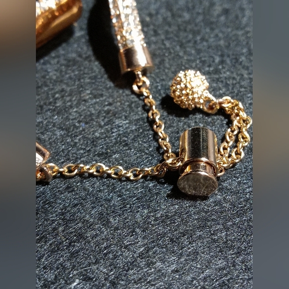 Rose Gold Inspired and Crystal Apple Watch Face Case and Band - Picture 5 of 5